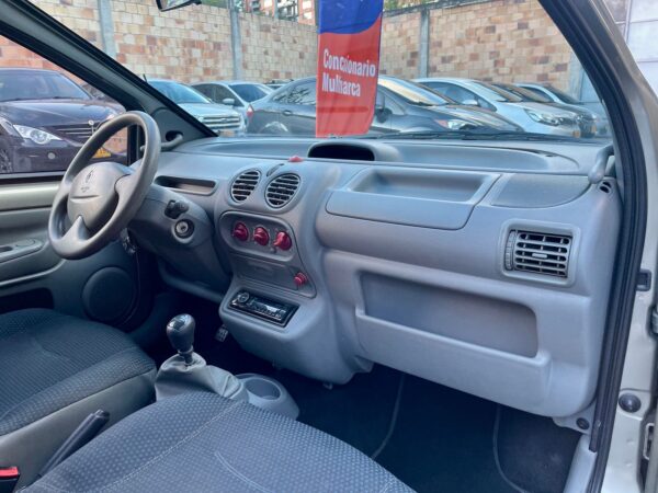 Renault Twingo 2013 1.2 Access + - Image 12