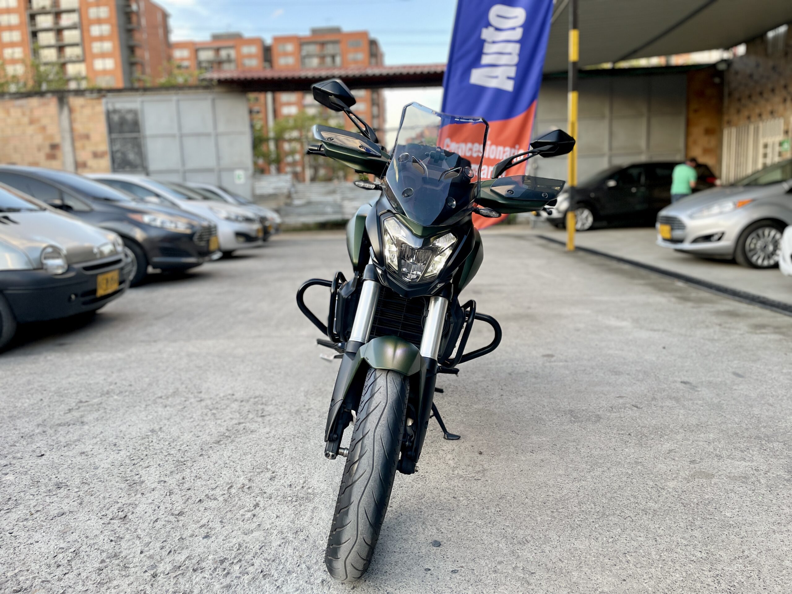 Bajaj Dominar 2023 400 UG