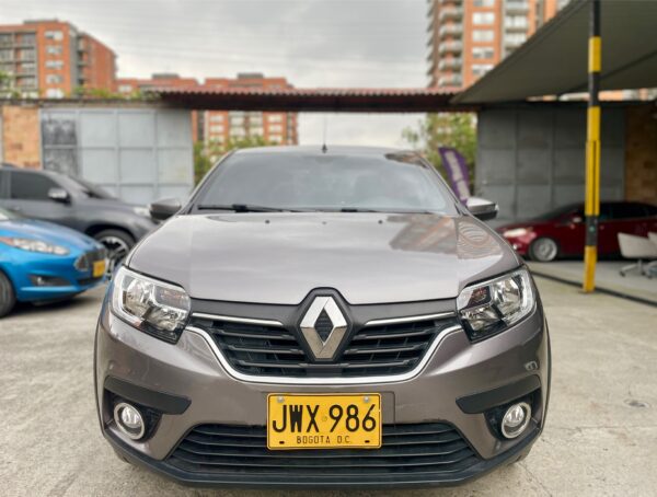 Renault Logan 2022 Privilege/Intens - Image 2