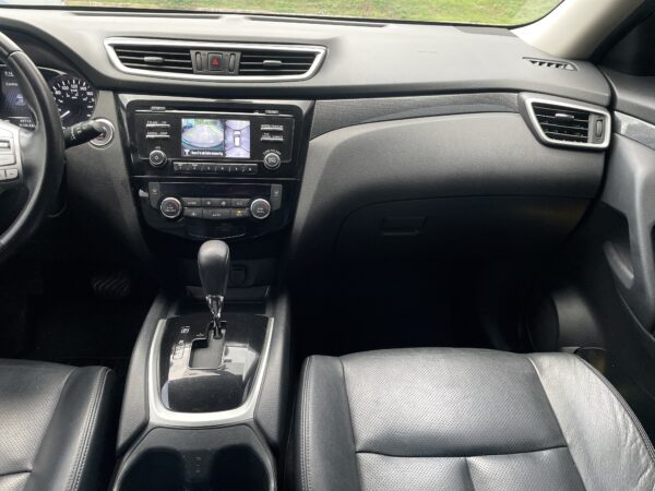 Nissan X-Trail 2016 Exclusive - Image 10