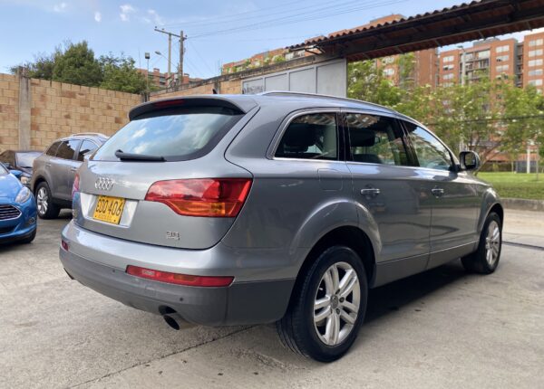 Audi Q7 2008 7 pasajeros 4x4 - Image 4
