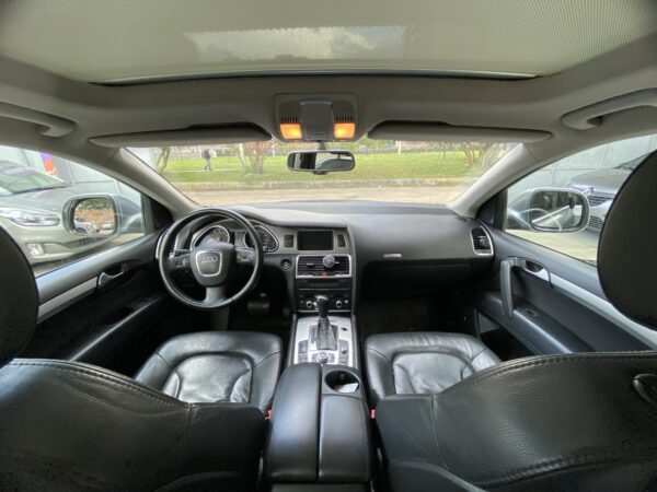 Audi Q7 2008 7 pasajeros 4x4 - Image 12
