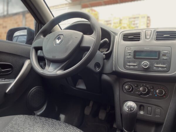 Renault Sandero 2019 Life - Image 9