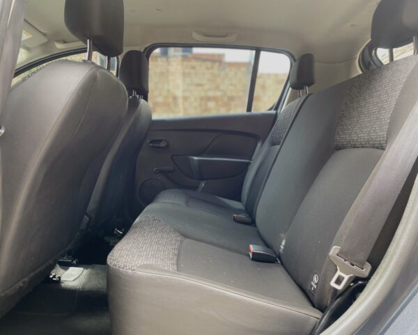 Renault Sandero 2019 Life - Image 16