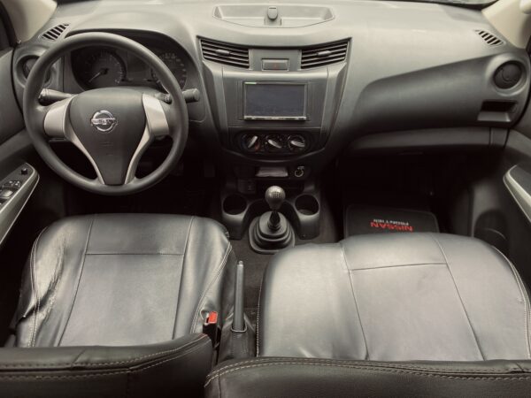 Nissan Frontier NP300 2021 MT - Image 15