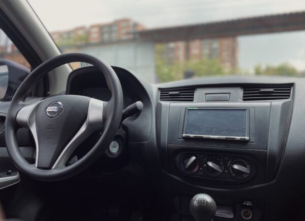 Nissan Frontier NP300 2021 MT - Image 16