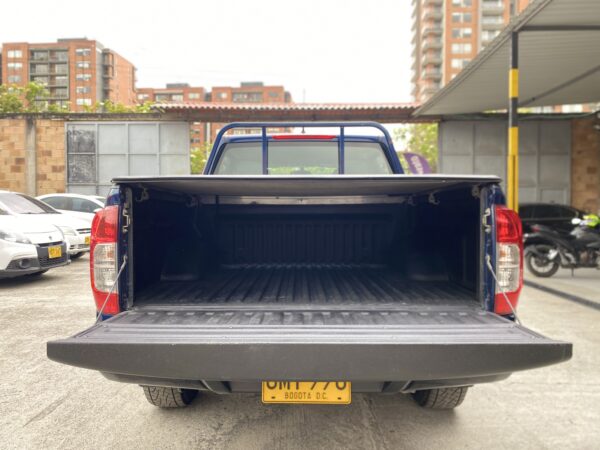 Nissan Frontier NP300 2021 MT - Image 6