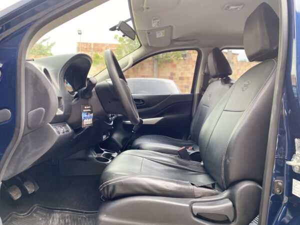Nissan Frontier NP300 2021 MT - Image 10