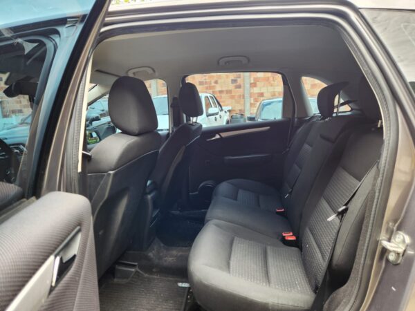 Mercedes Benz B180 2010 - Image 10