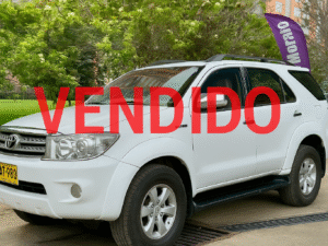 Toyota Fortuner 2010 2.7