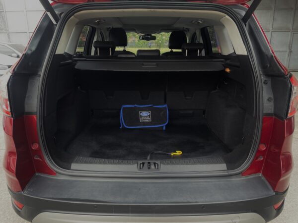 Ford Escape 2017 Titanium 4WD - Image 7