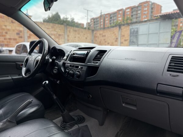 Toyota Hilux 2014 Mecánica 2.7 - Image 10