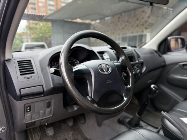 Toyota Hilux 2014 Mecánica 2.7 - Image 13