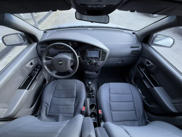 Kia Carens 2007 Lx 7 Pasajeros - Image 13