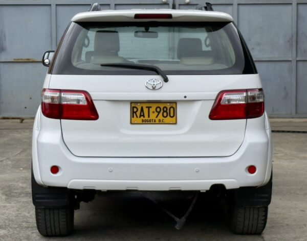 Toyota Fortuner 2010 2.7 - Image 5