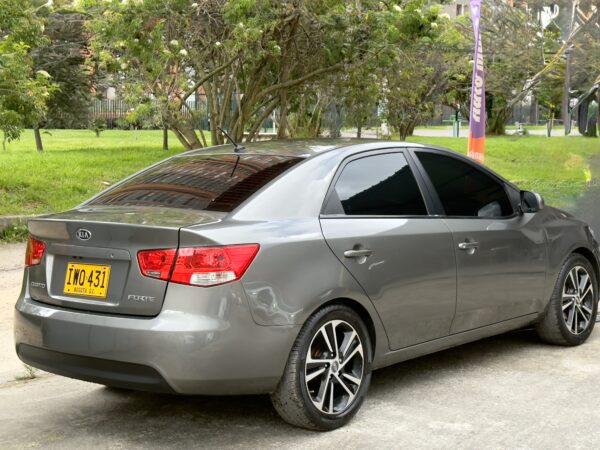 Kia Cerato 2016 Forte - Image 4