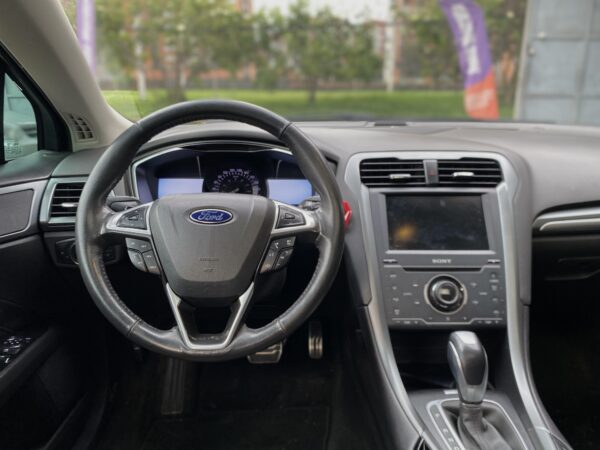 Ford Fusion 2014 Titanium - Image 13