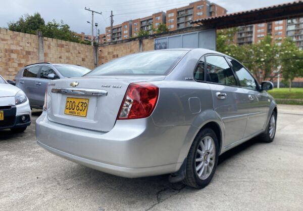 Chevrolet Optra 2007 Limited Mecánica - Image 4