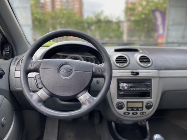 Chevrolet Optra 2007 Limited Mecánica - Image 12