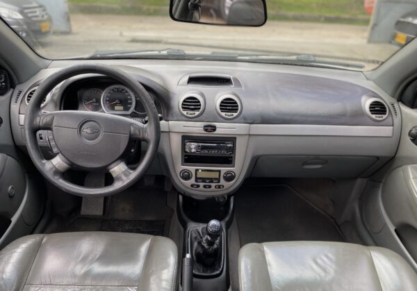 Chevrolet Optra 2007 Limited Mecánica - Image 13