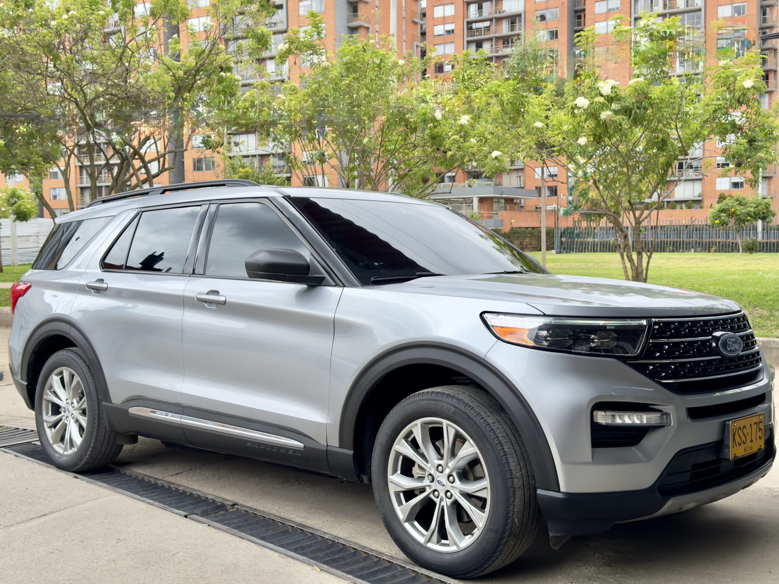 Ford Explorer 2.3l - Image 3