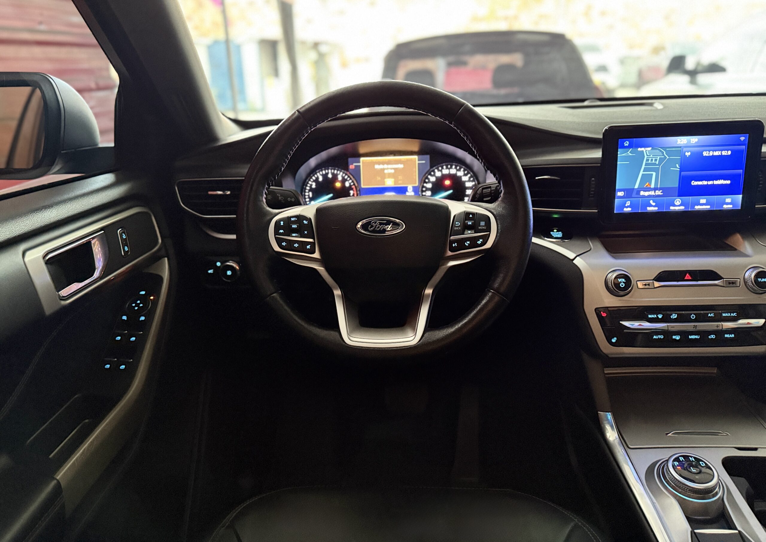 Ford Explorer 2.3l - Image 19