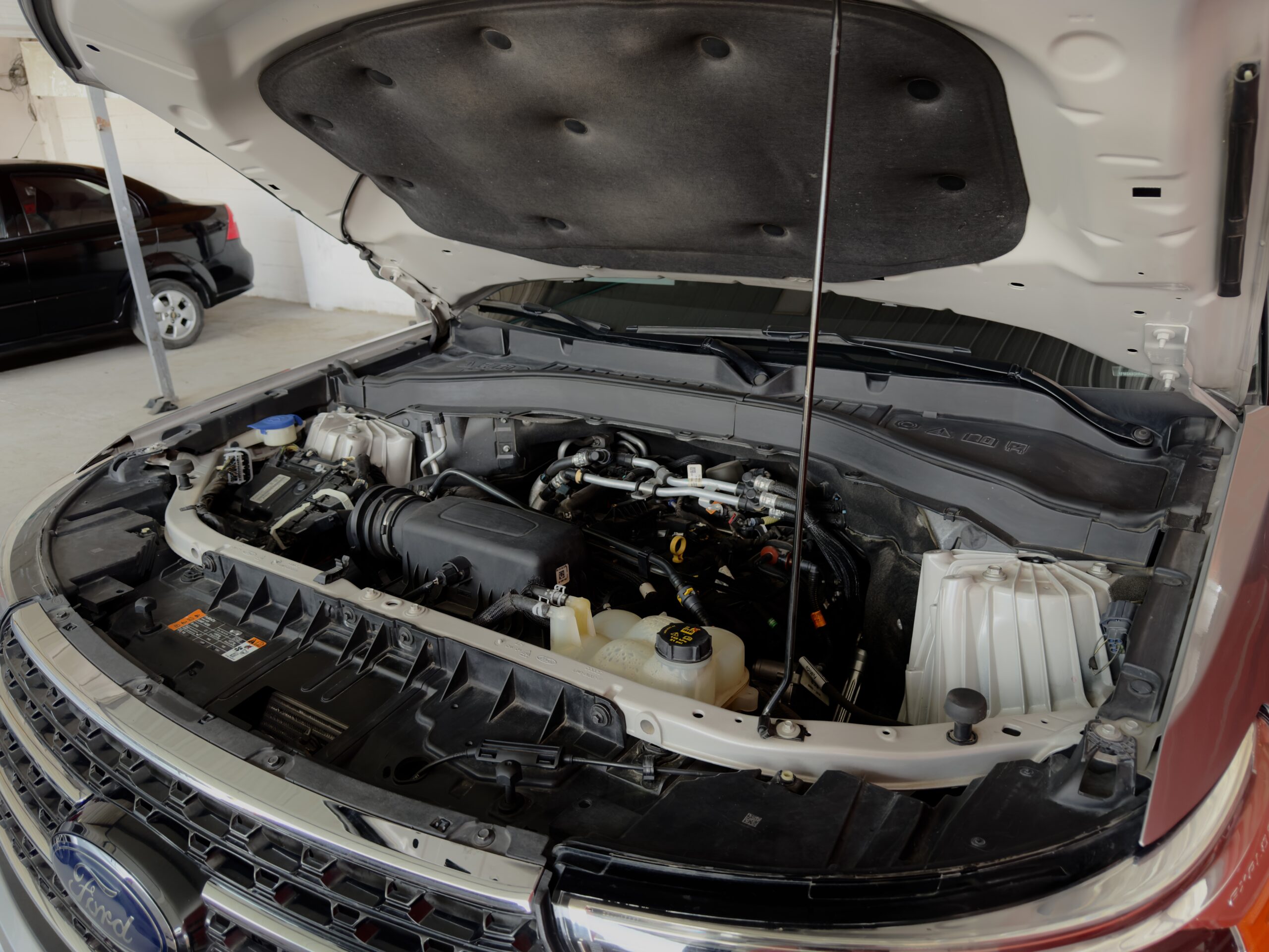 Ford Explorer 2.3l - Image 22