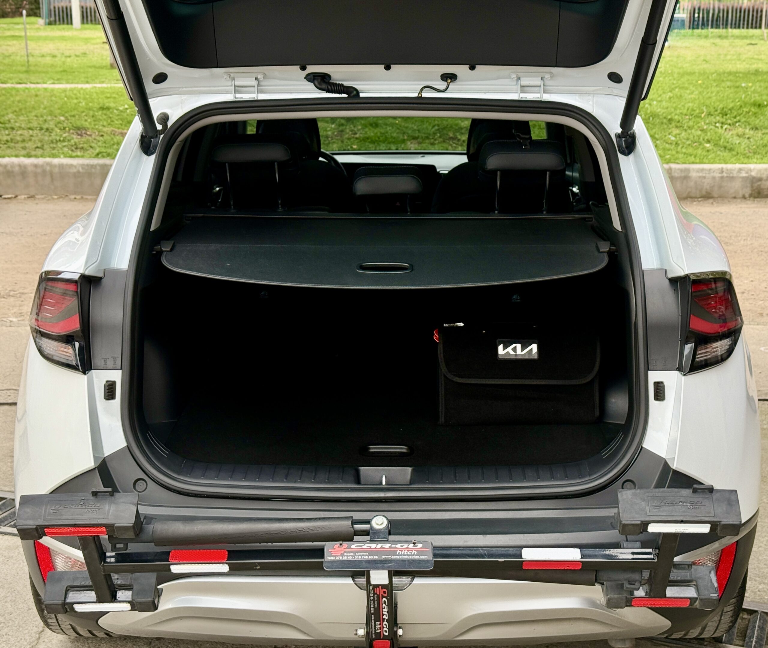 Kia Sportage 2.0 Zenith At 4X2 - Image 7