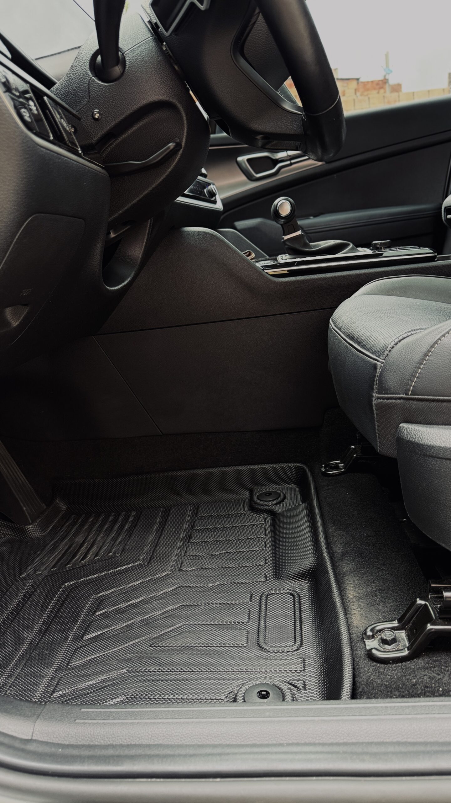 Kia Sportage 2.0 Zenith At 4X2 - Image 10